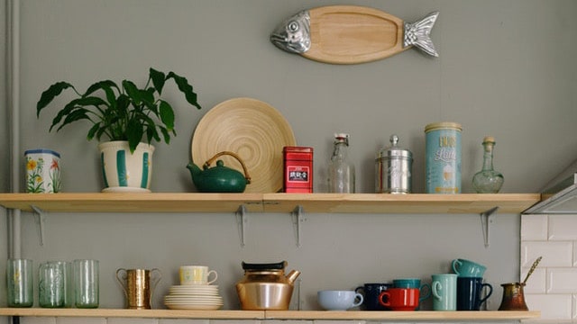 Kitchen Wall Decor Ideas - Shelves