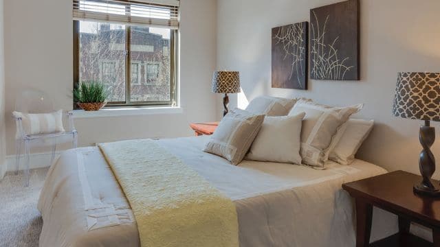 Transparent Furniture in Smaller Bedrooms