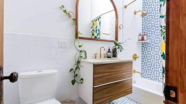 Add a Tropical Touch to Your Bathroom